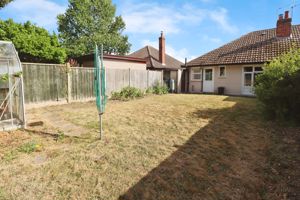 BEAUMONT AVENUE- click for photo gallery